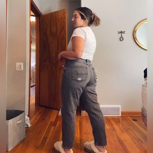 American Eagle Mom Jeans